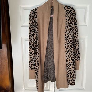 YET AGAIN Leopard Print Cardigan Size M